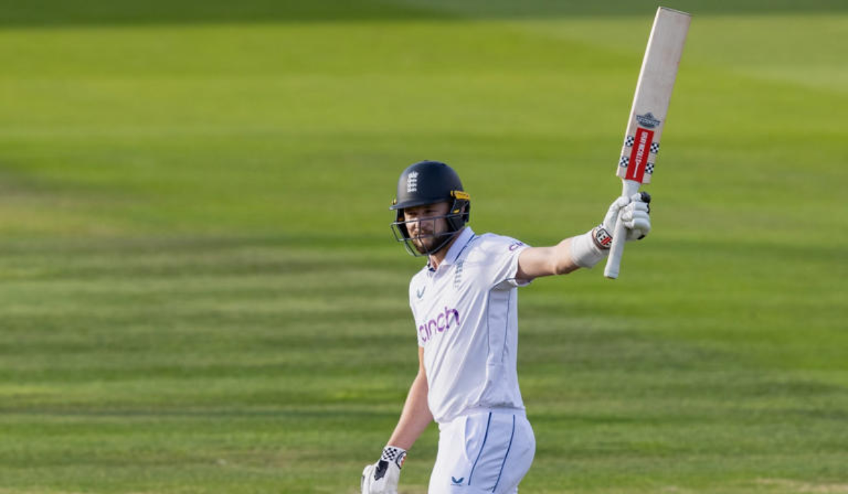 Gus Atkinson's Maiden Century Propels England to 427 in Second Test Against Sri Lanka